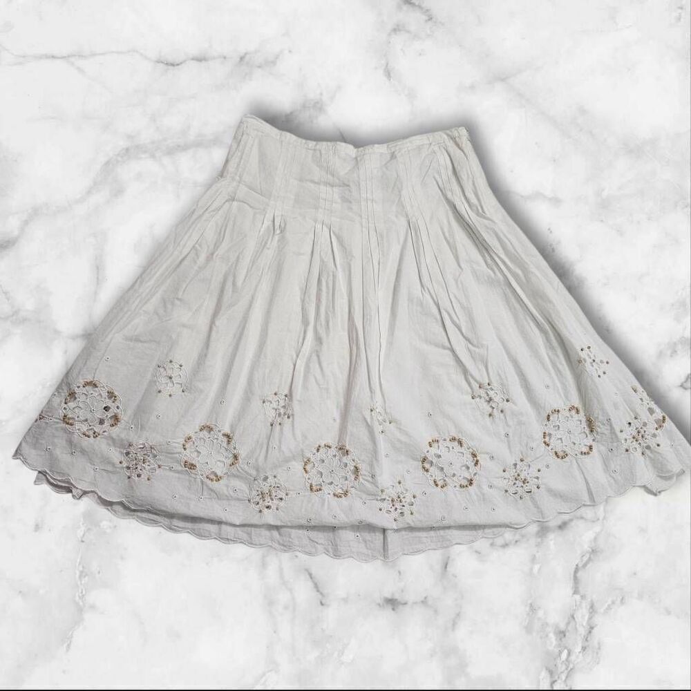 Context Beaded Pleated White Skirt Size 2